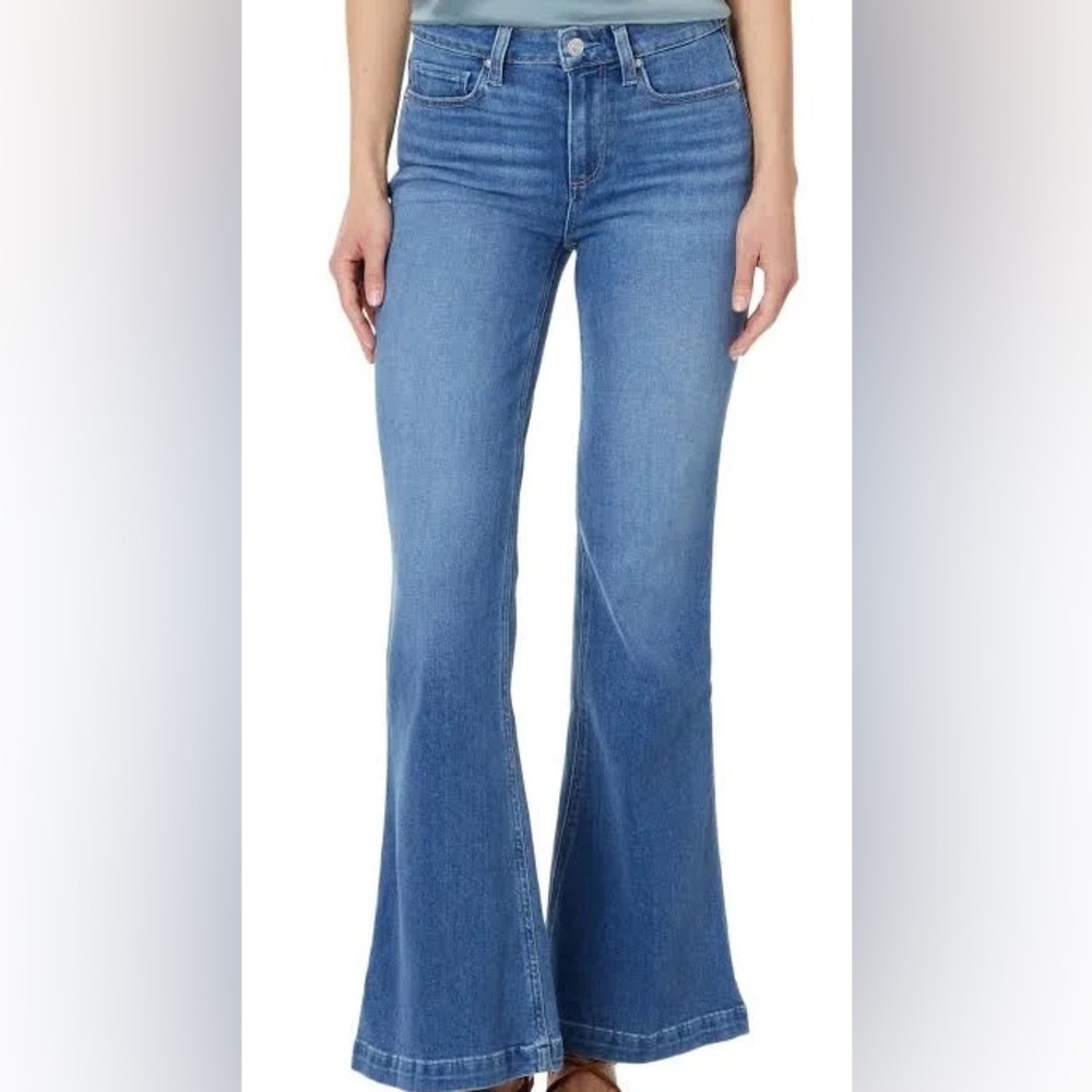 PAIGE Genevieve flare denim Blue Bootcut Long Leg Jeans. Size 26.